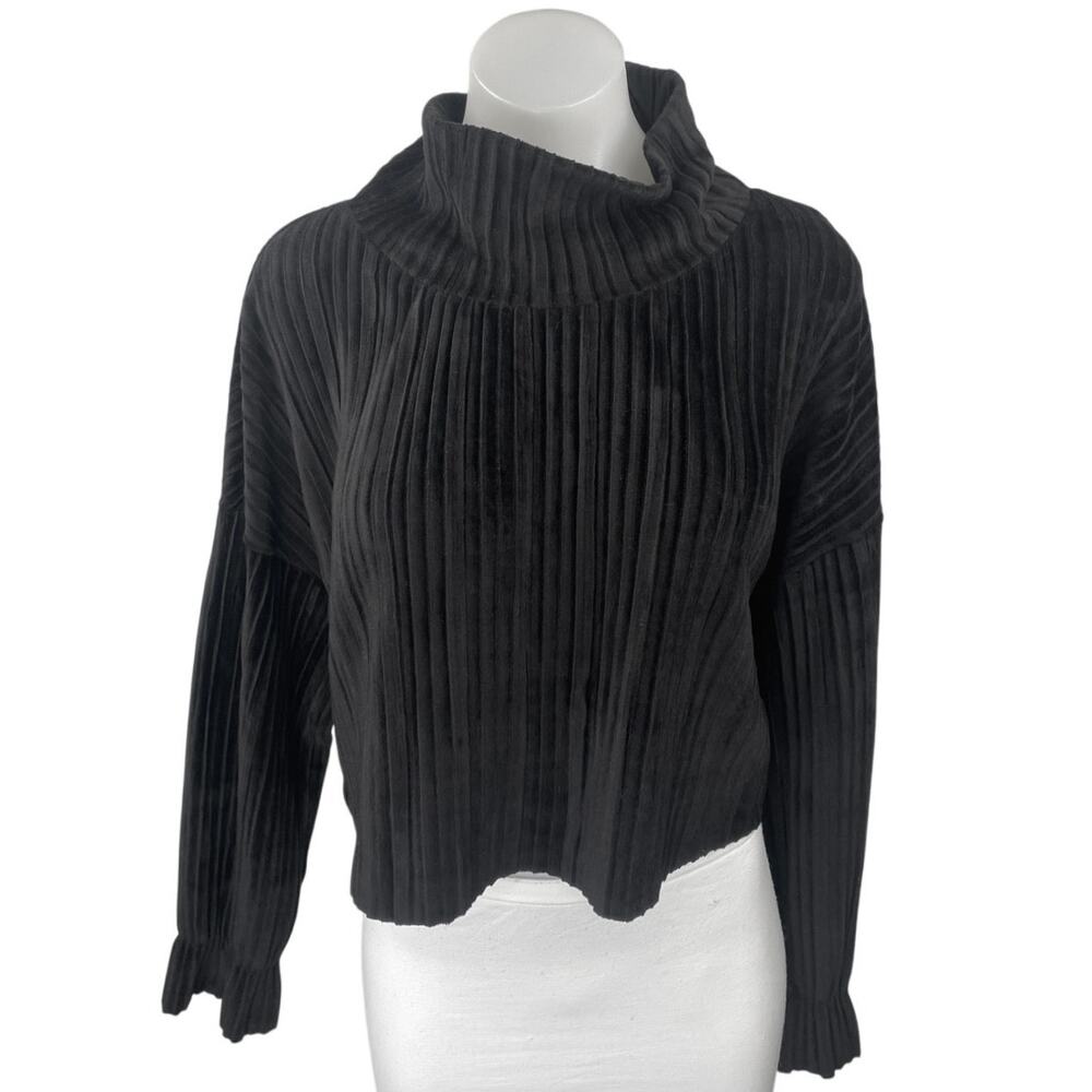 Ontwelfth Women's Black Pleated Knit Long Sleeve Turtleneck Sweater Top Size S - Picture 1 of 4